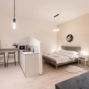 Kl31 - Urban Escape - Prime Location - Klauzal Square By Bqa Apartamento