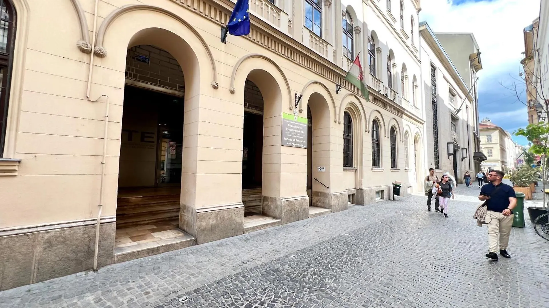Little Americas New York Central Apartments Budapest Hungary